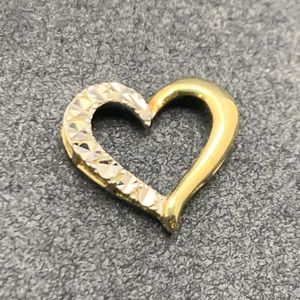 10K Gold Heart Pendant